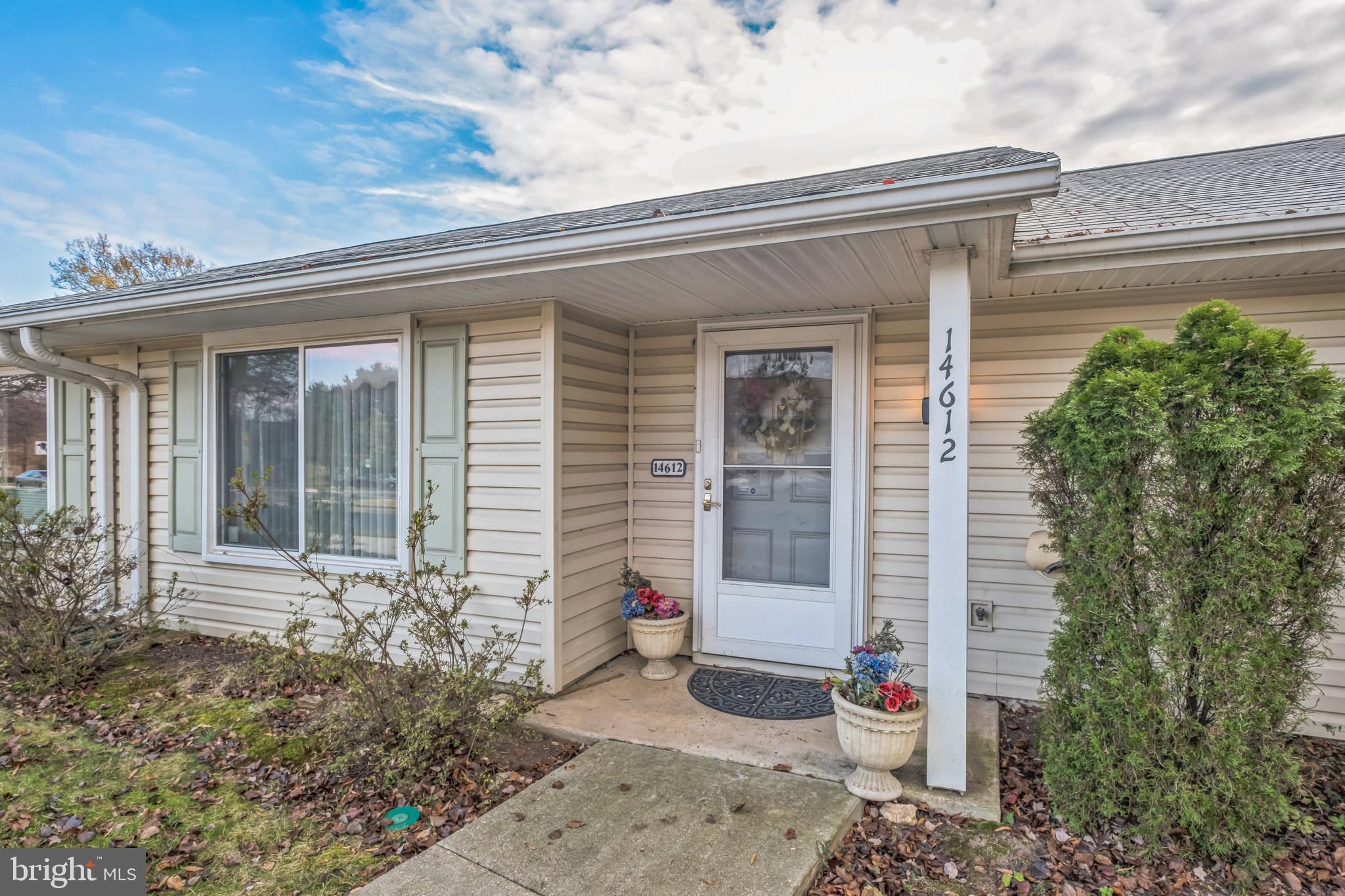 ROSSMOOR MUTUAL #10 - Residential Lease