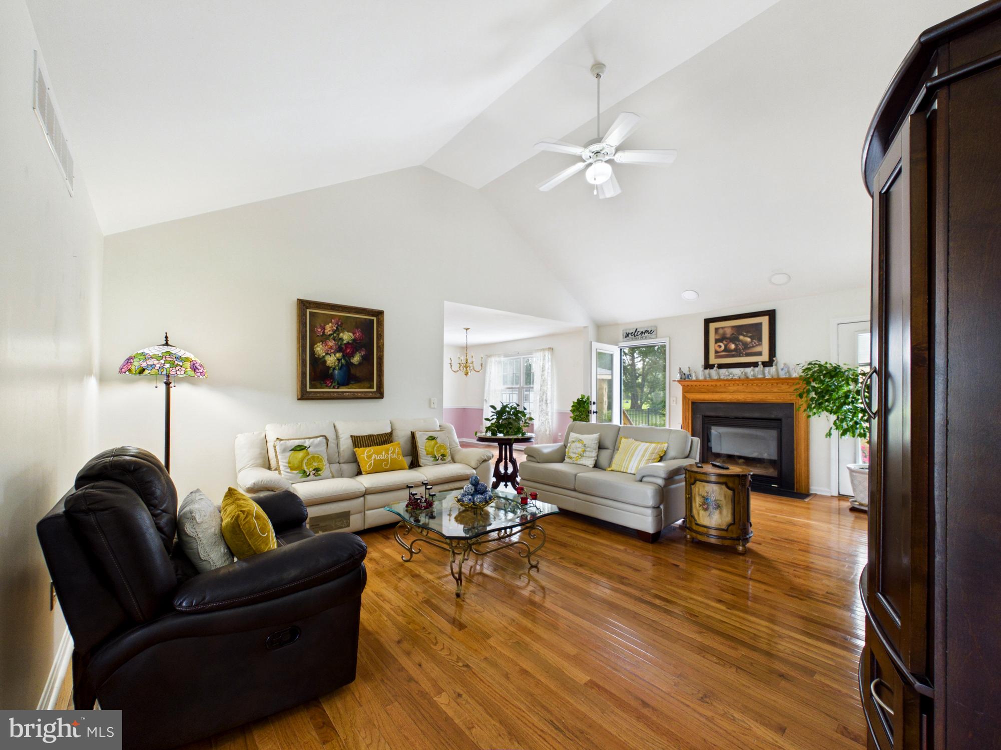16733 WOODLAND COURT