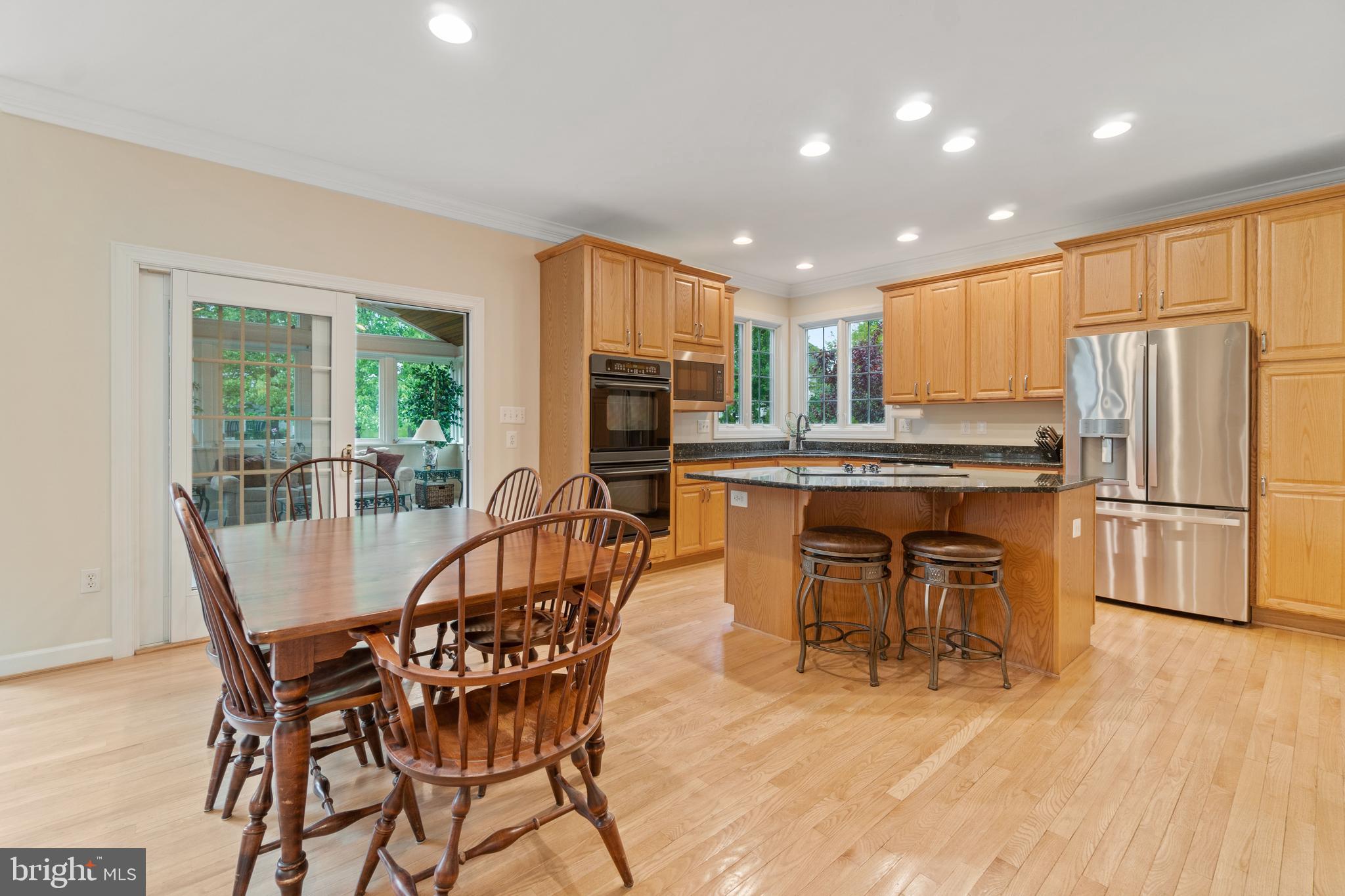 EMERSON - Residential