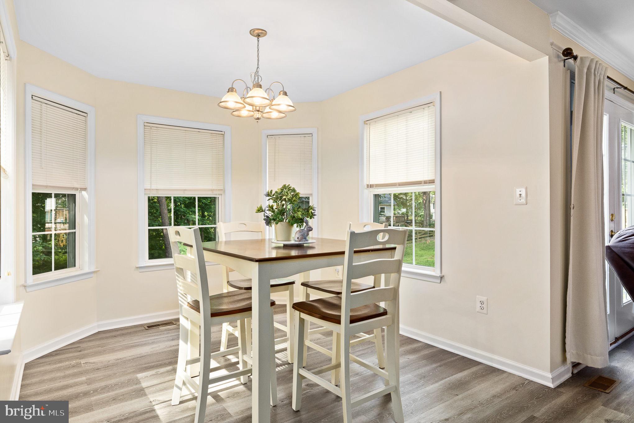 LAKE LAND OR - Residential