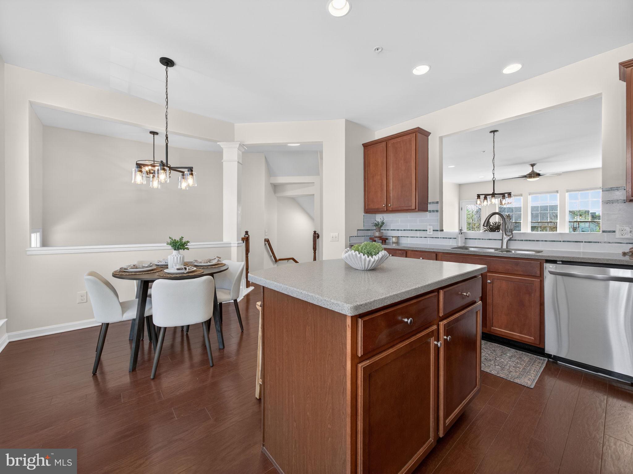 MONTGOMERY POINTE - Residential