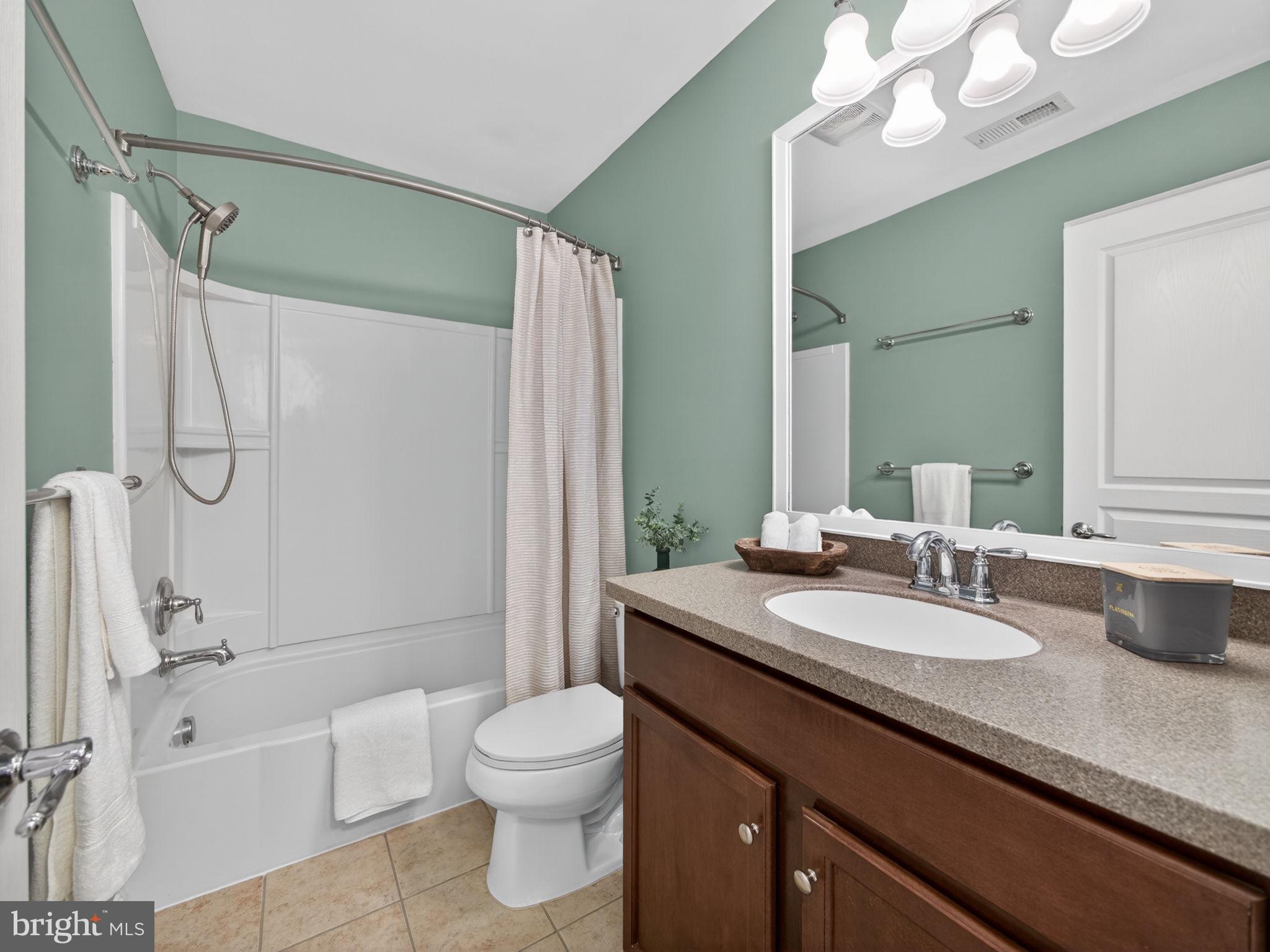 MONTGOMERY POINTE - Residential