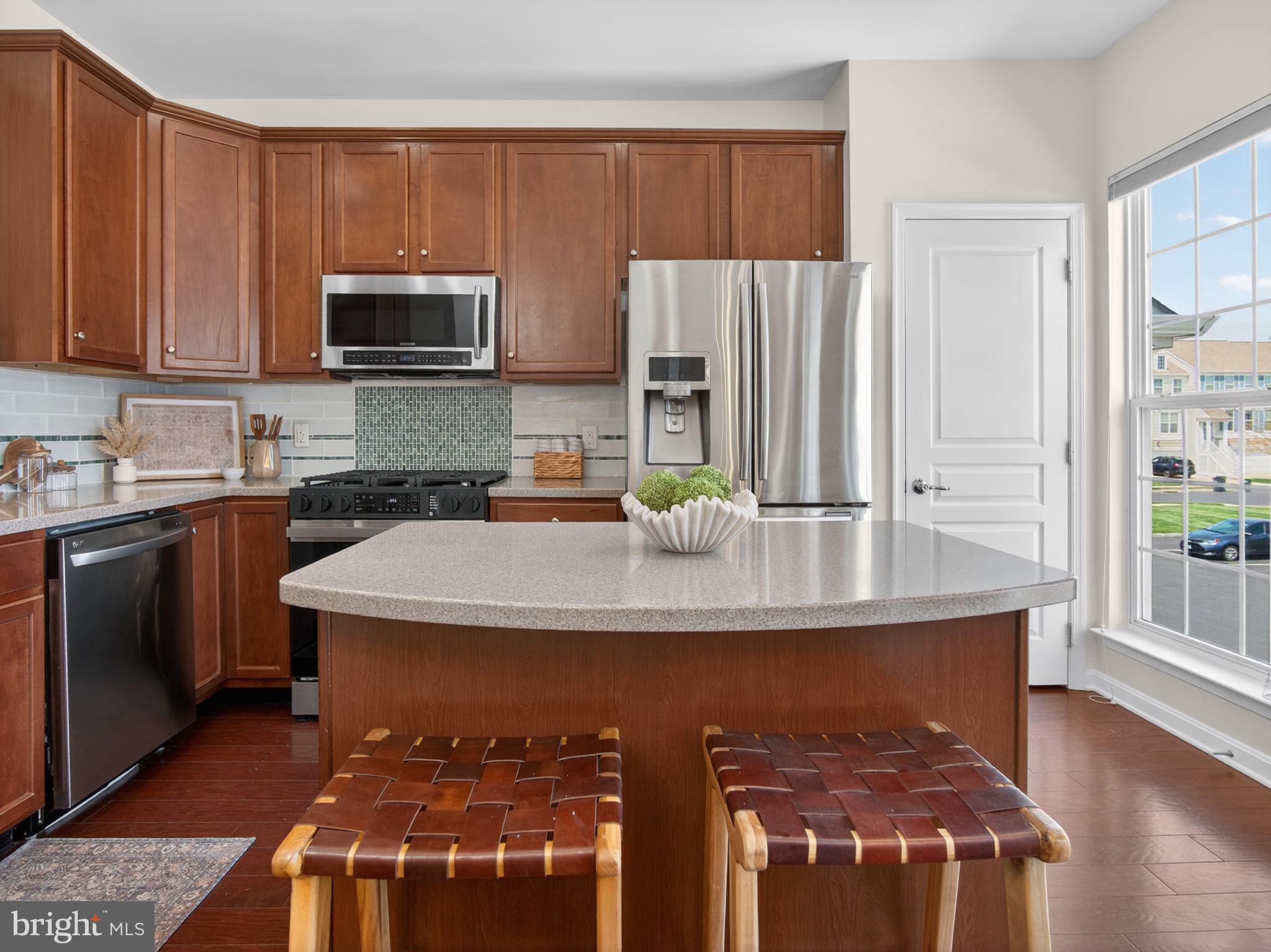 MONTGOMERY POINTE - Residential