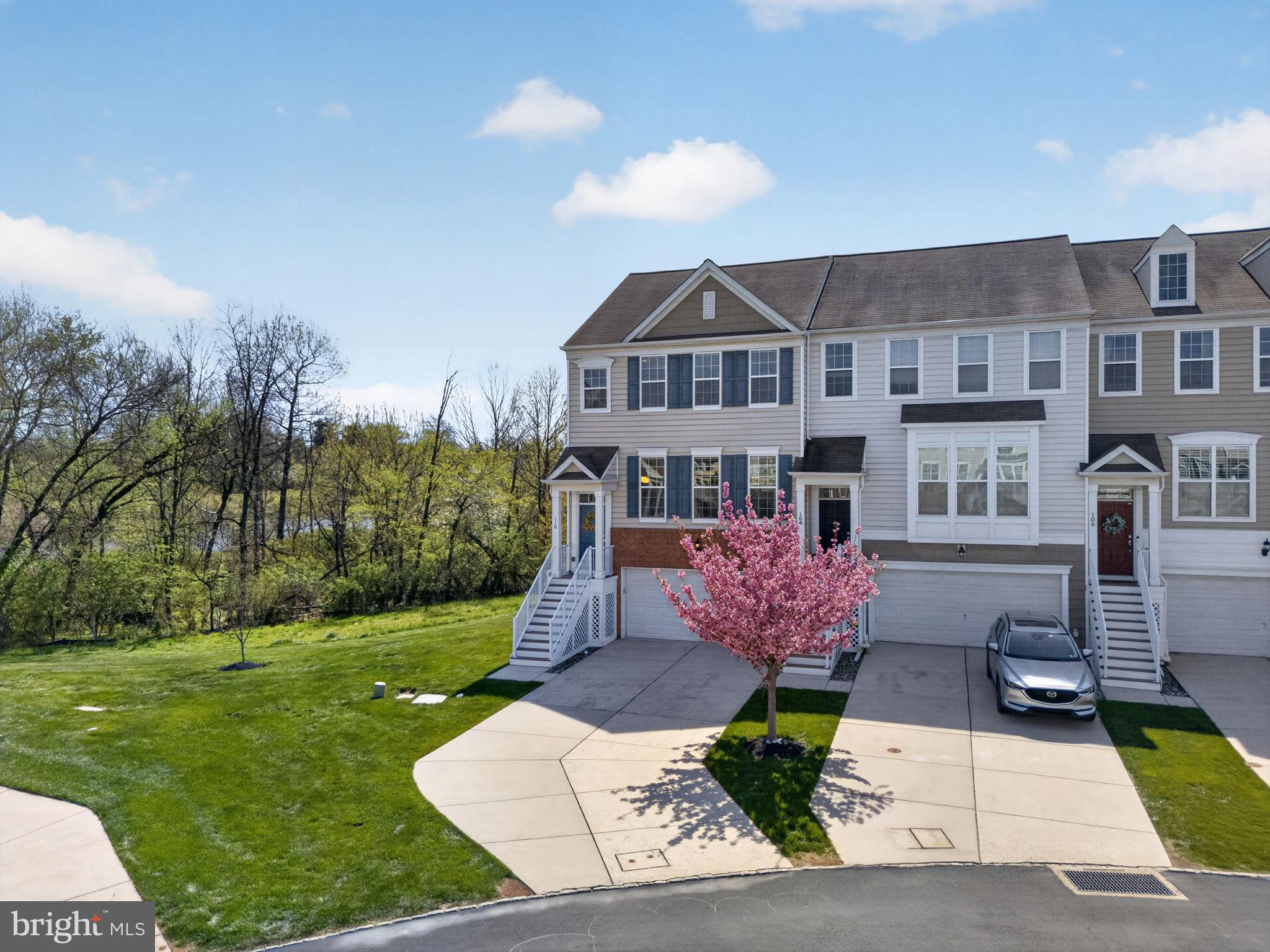 MONTGOMERY POINTE - Residential