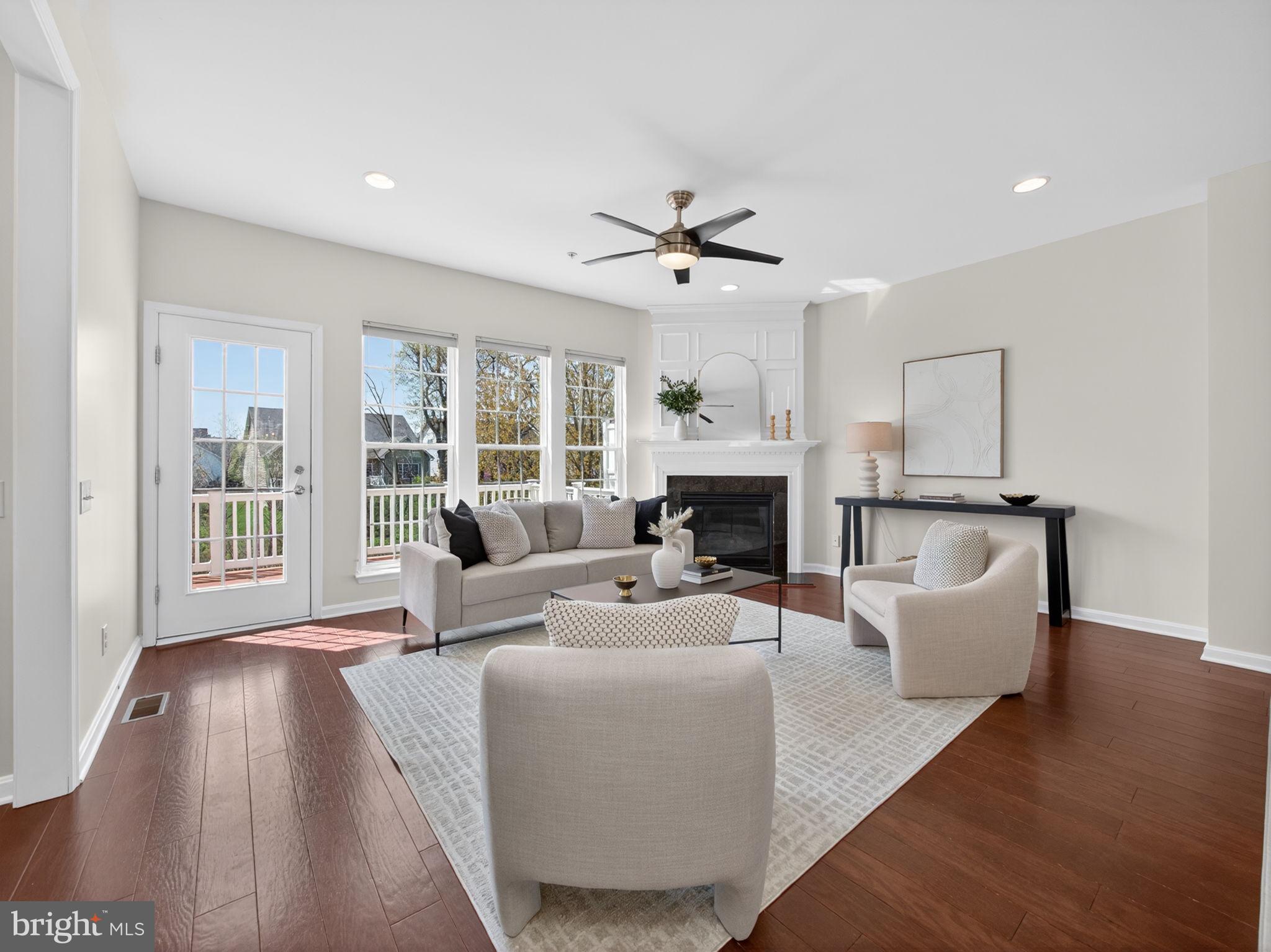 MONTGOMERY POINTE - Residential