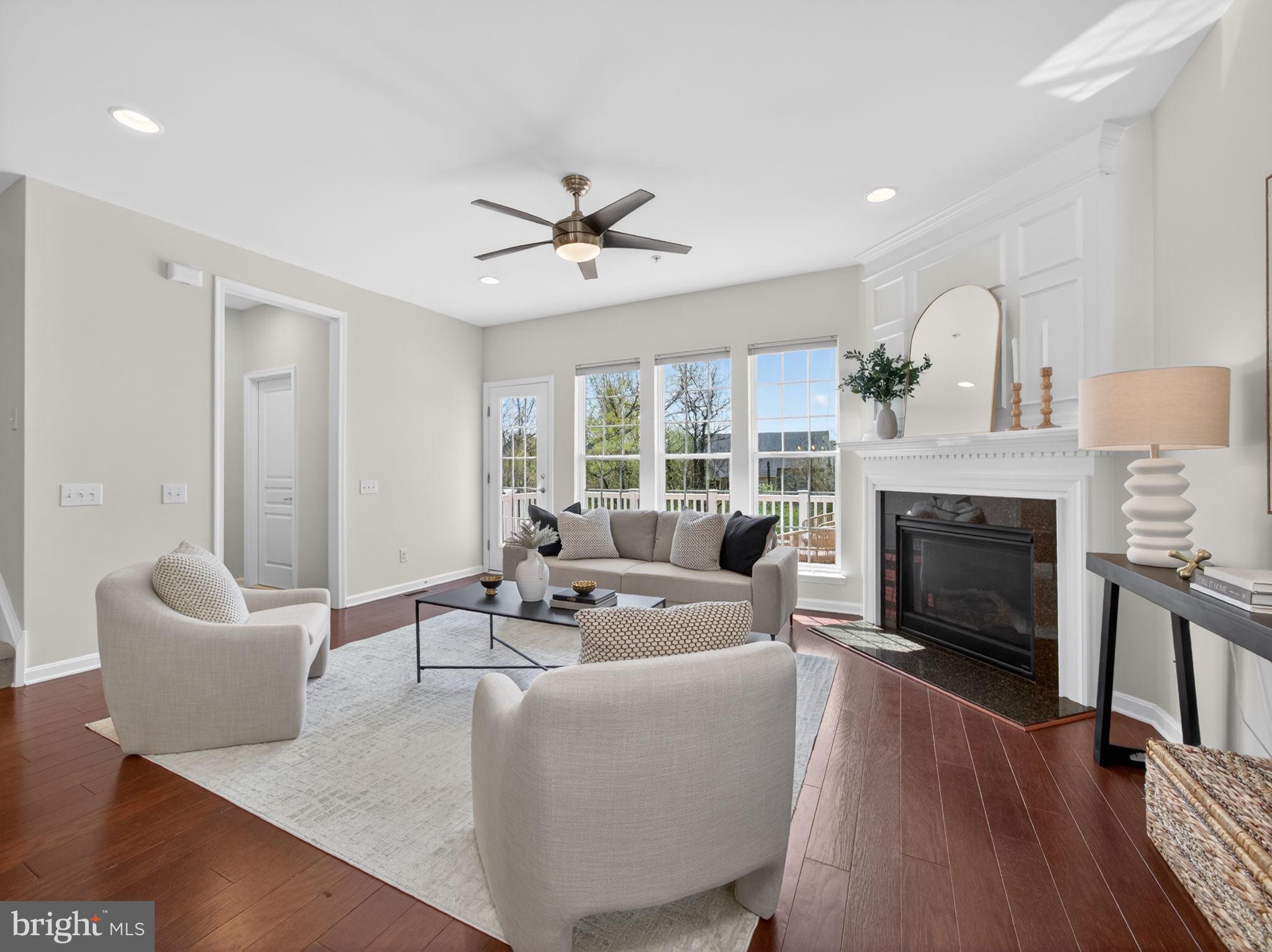 MONTGOMERY POINTE - Residential