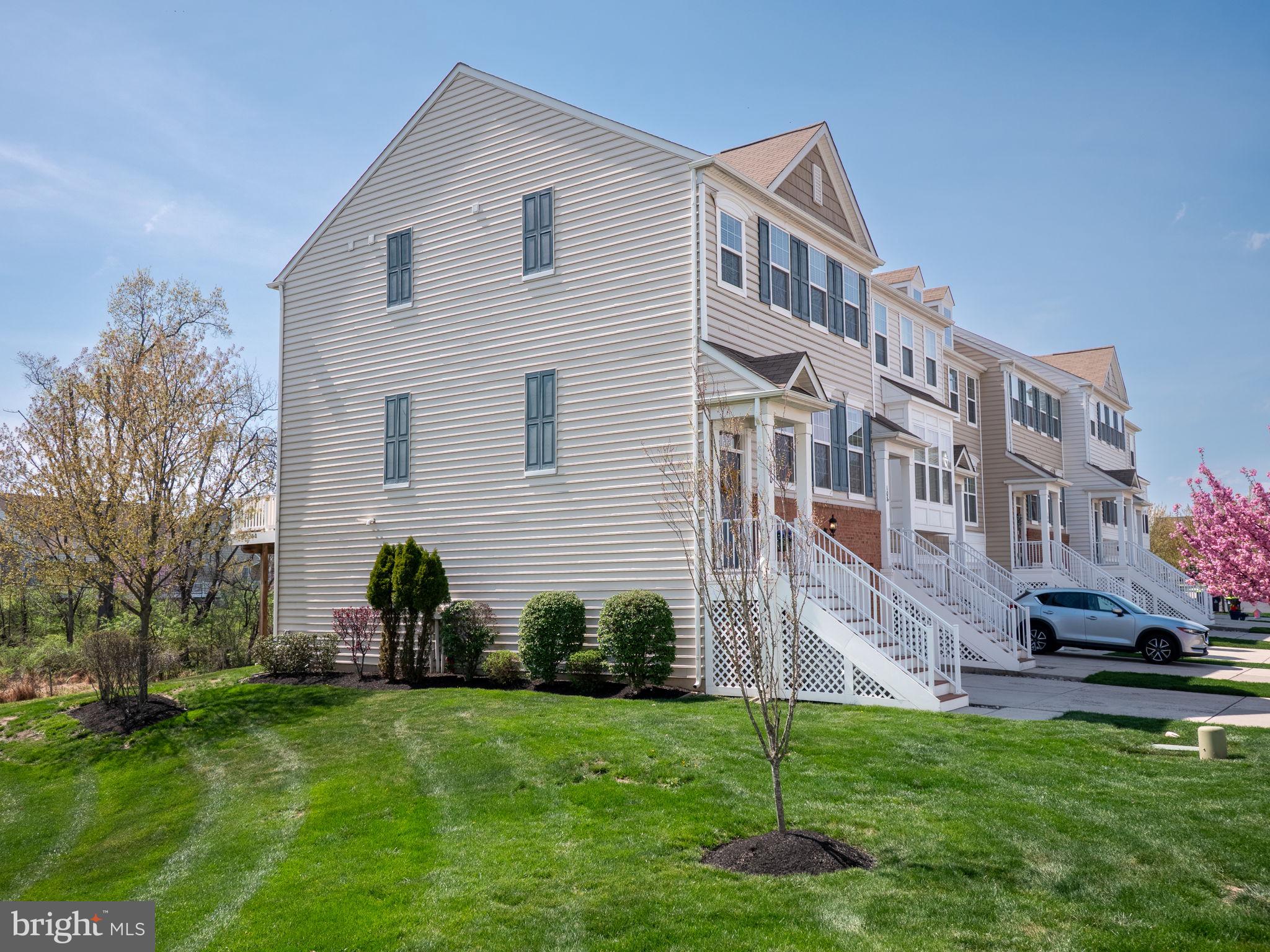 MONTGOMERY POINTE - Residential