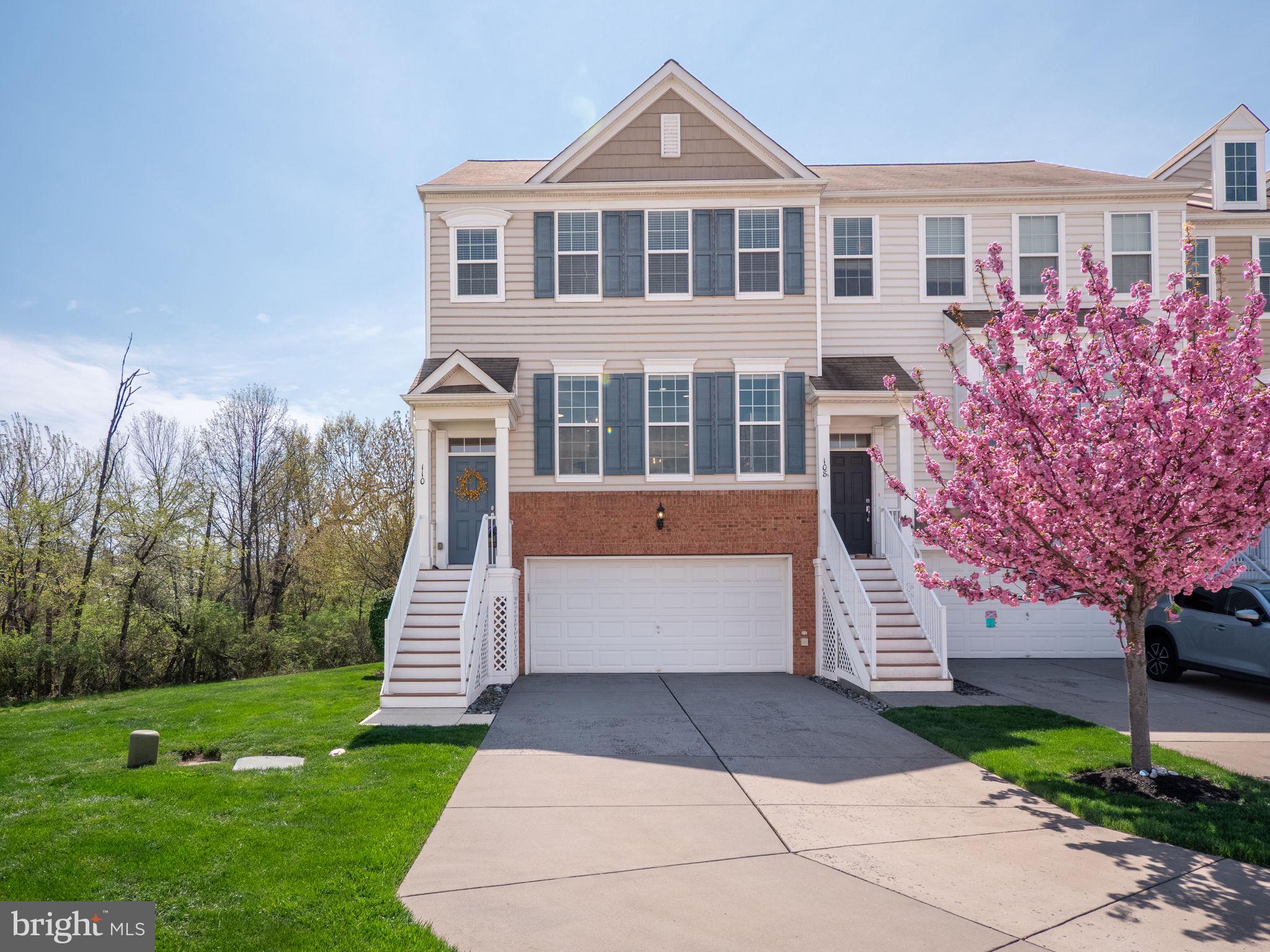 MONTGOMERY POINTE - Residential