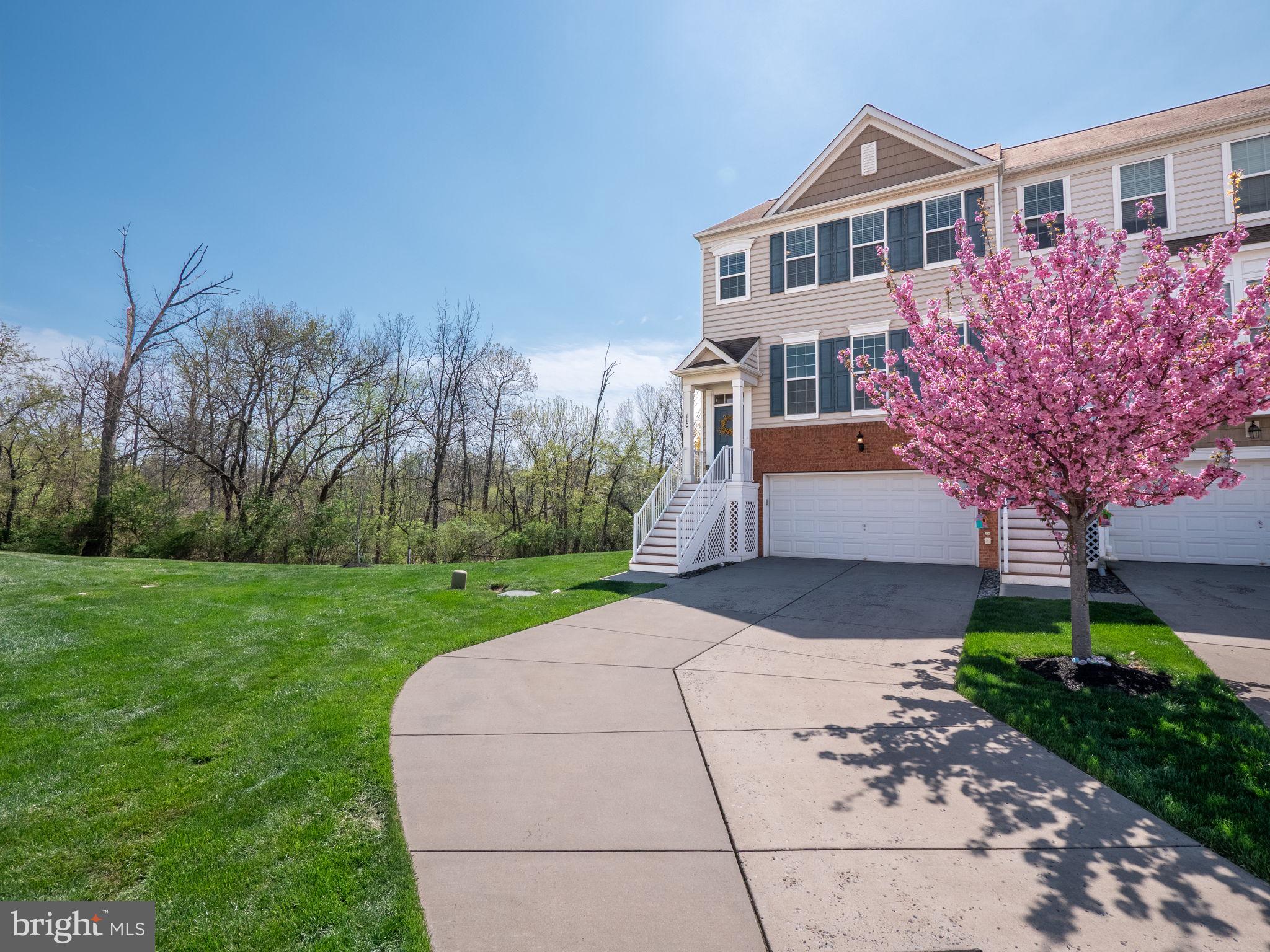 MONTGOMERY POINTE - Residential