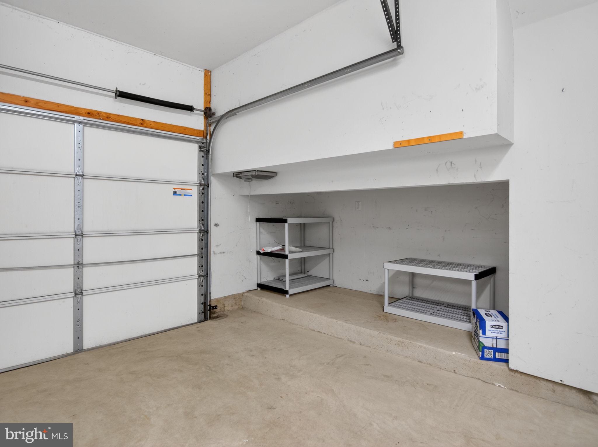 MONTGOMERY POINTE - Residential