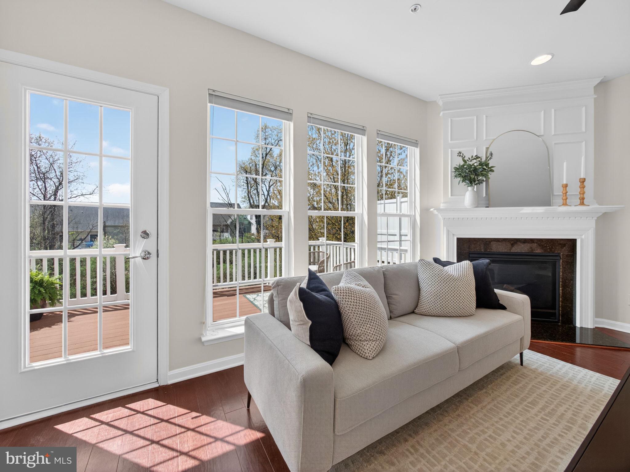 MONTGOMERY POINTE - Residential