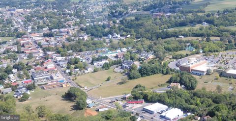 W MAIN STREET & MEMORIAL DRIVE LURAY VA 22835