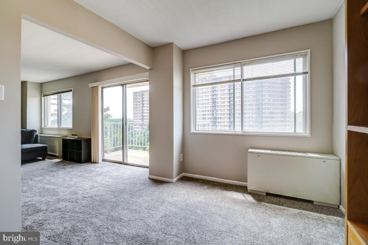 UNIVERSITY TOWERS CODM - Residential