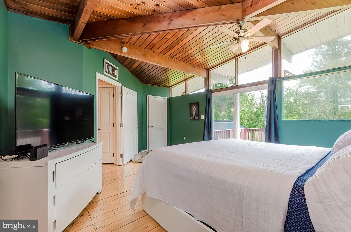 KEYES FERRY ACRES - Residential