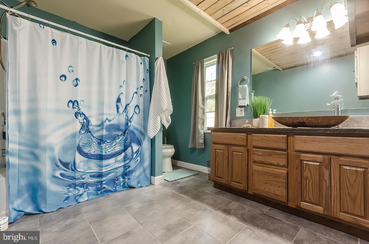 KEYES FERRY ACRES - Residential