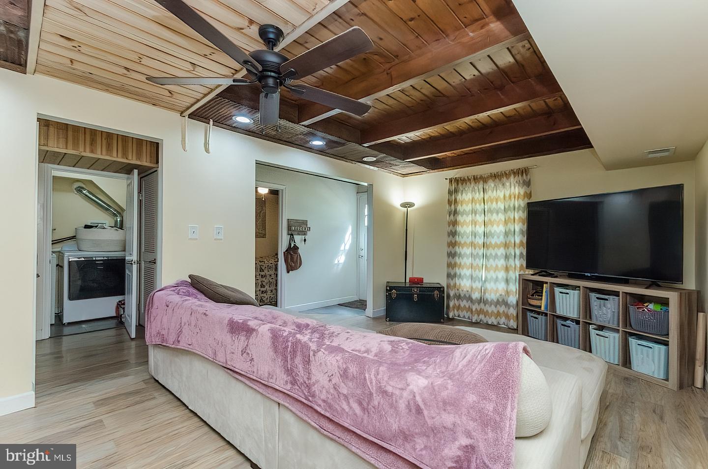 KEYES FERRY ACRES - Residential