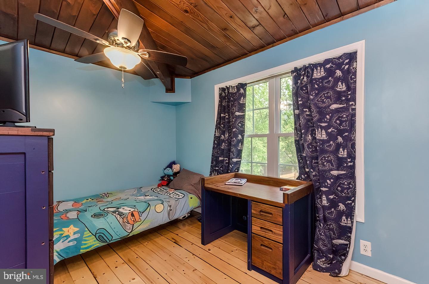 KEYES FERRY ACRES - Residential