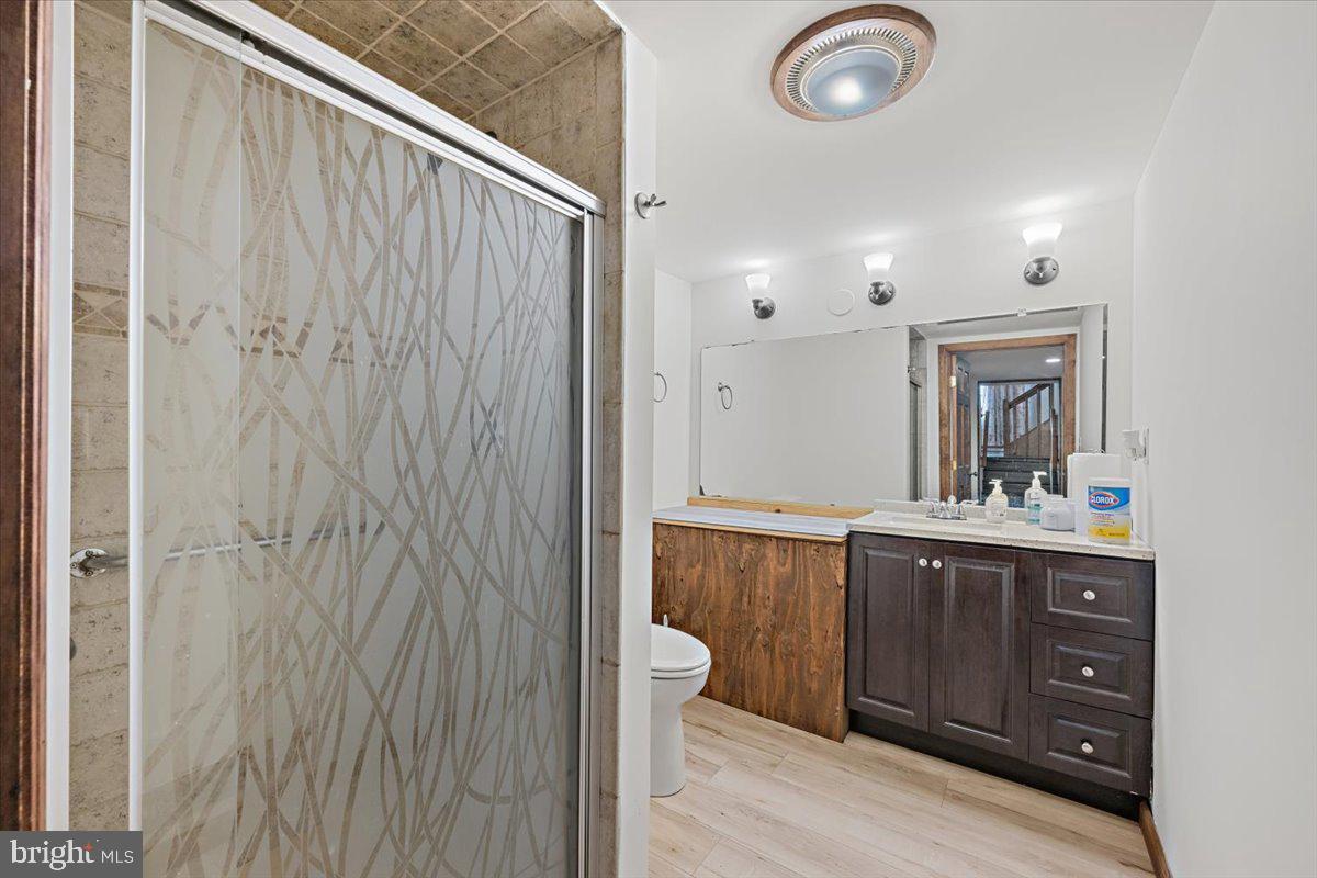 POCONO FARMS EAST - Residential