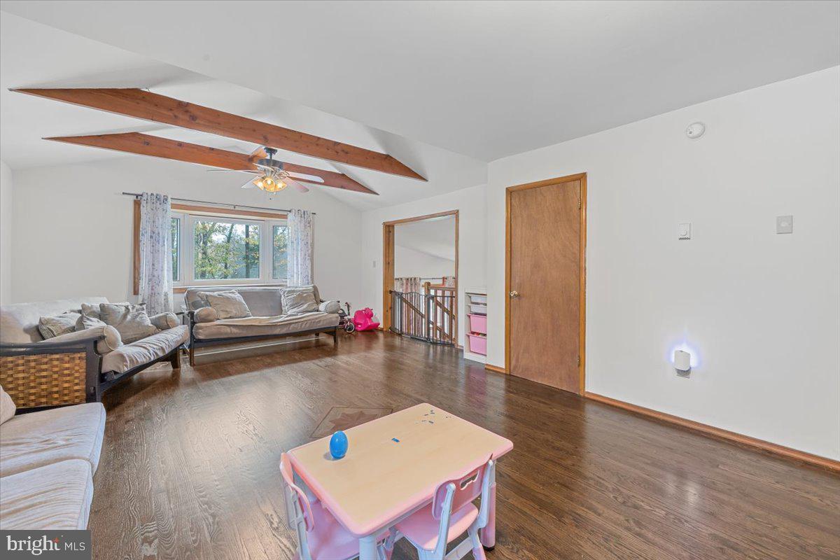 POCONO FARMS EAST - Residential