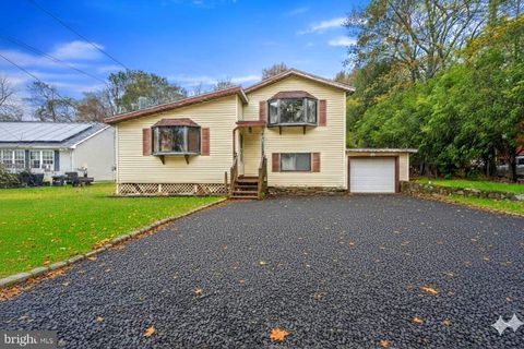 217 COACH ROAD TOBYHANNA PA 18466