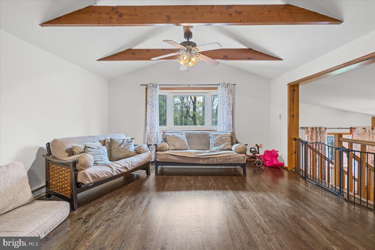 POCONO FARMS EAST - Residential