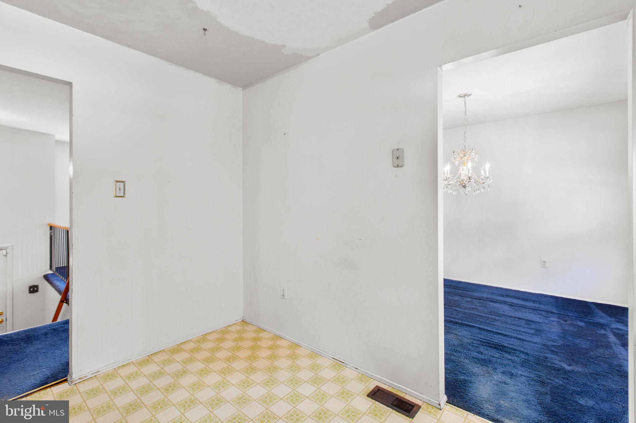 WAVERLY VILLAGE - Residential