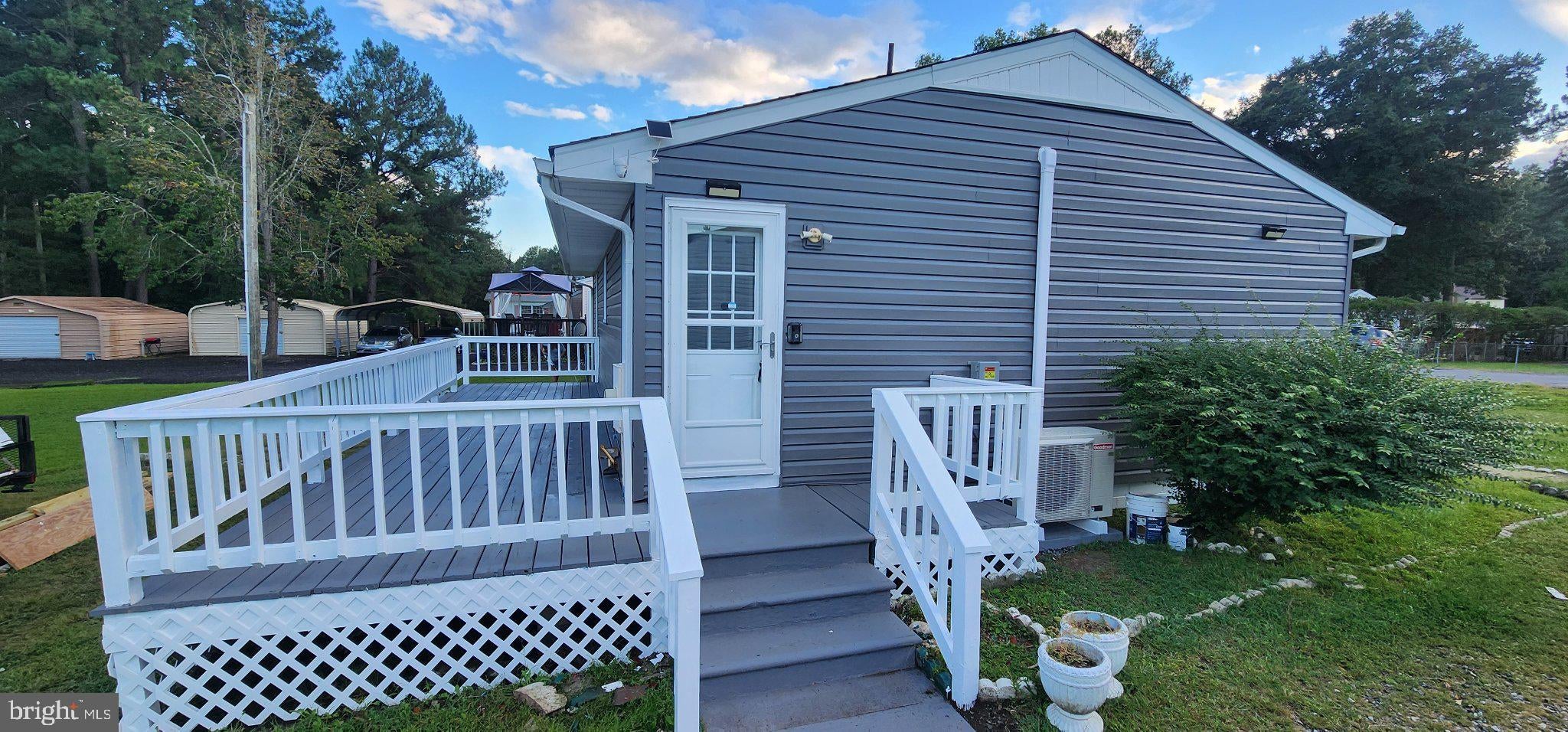 2511 EDGEWOOD DRIVE