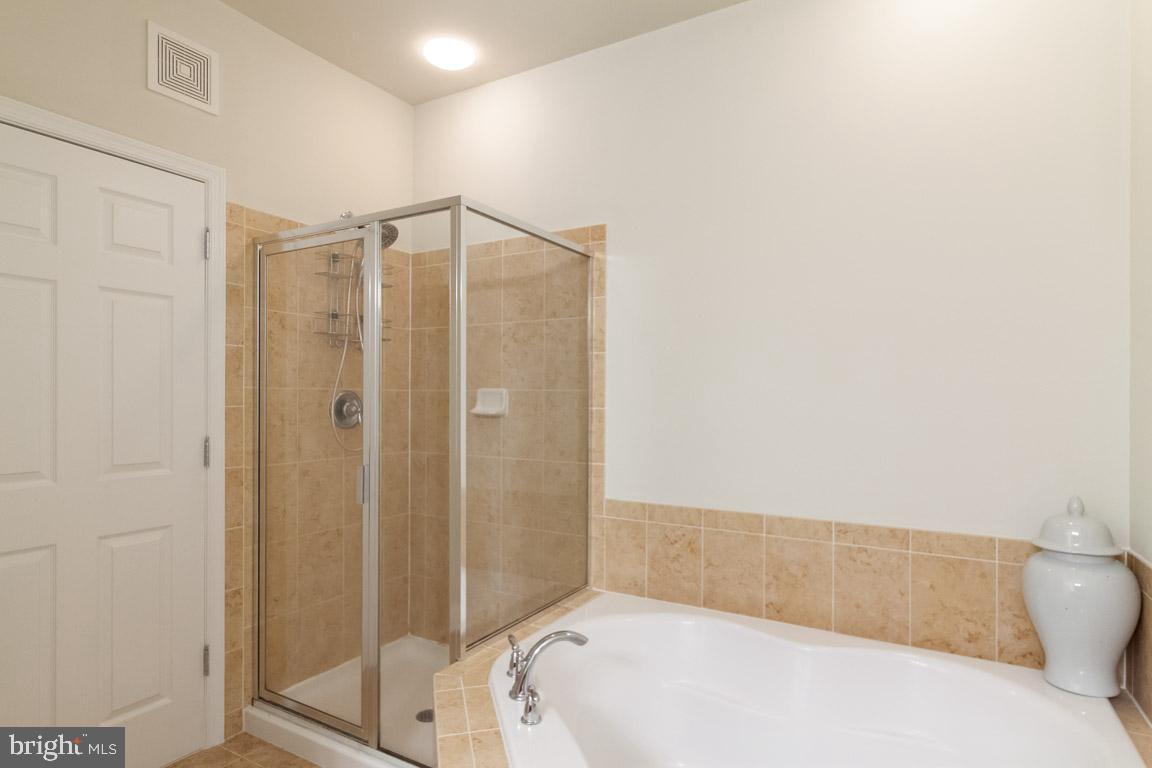 POTOMAC CLUB - Residential