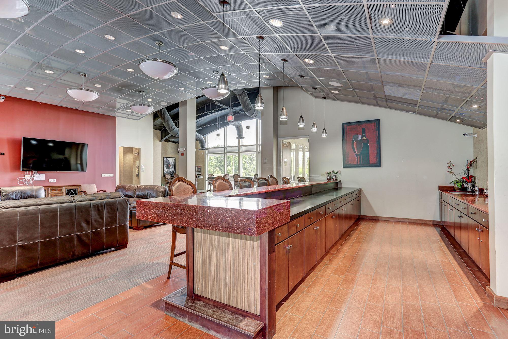 POTOMAC CLUB - Residential