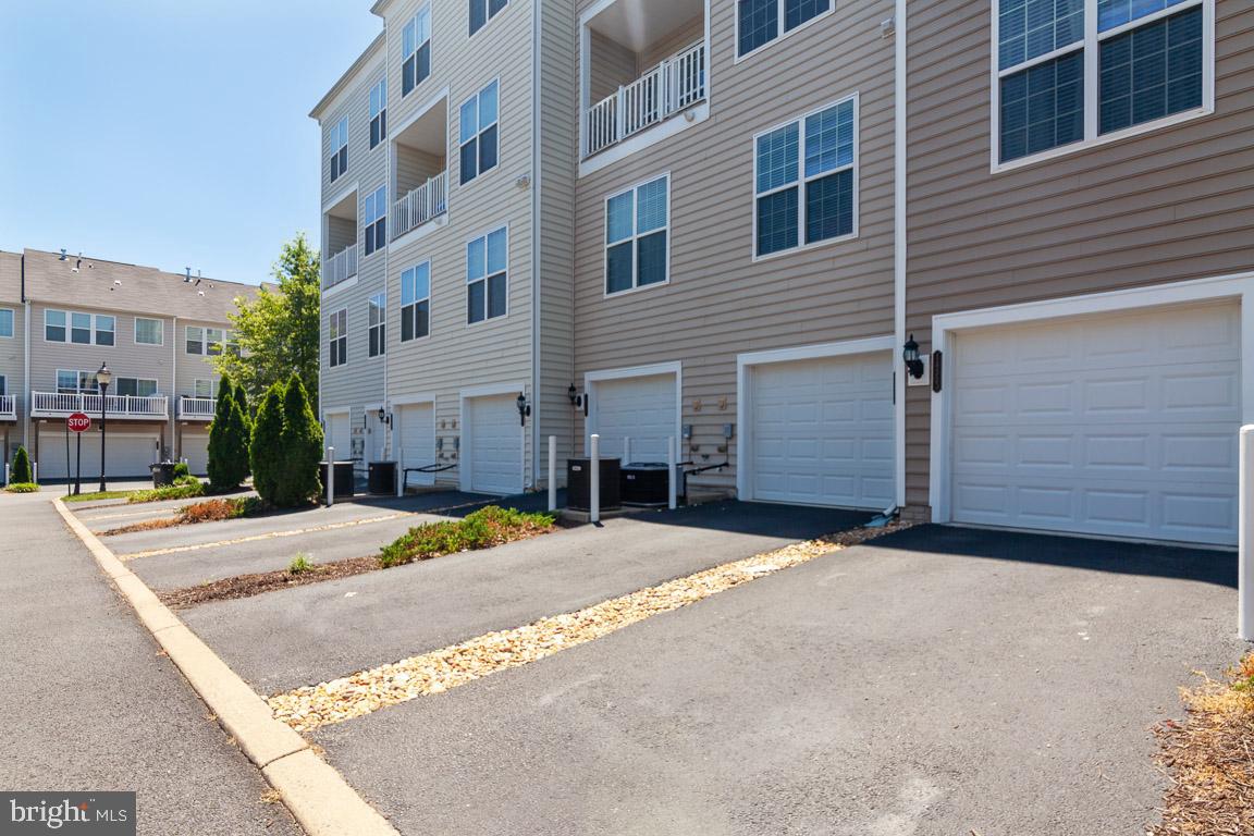 POTOMAC CLUB - Residential