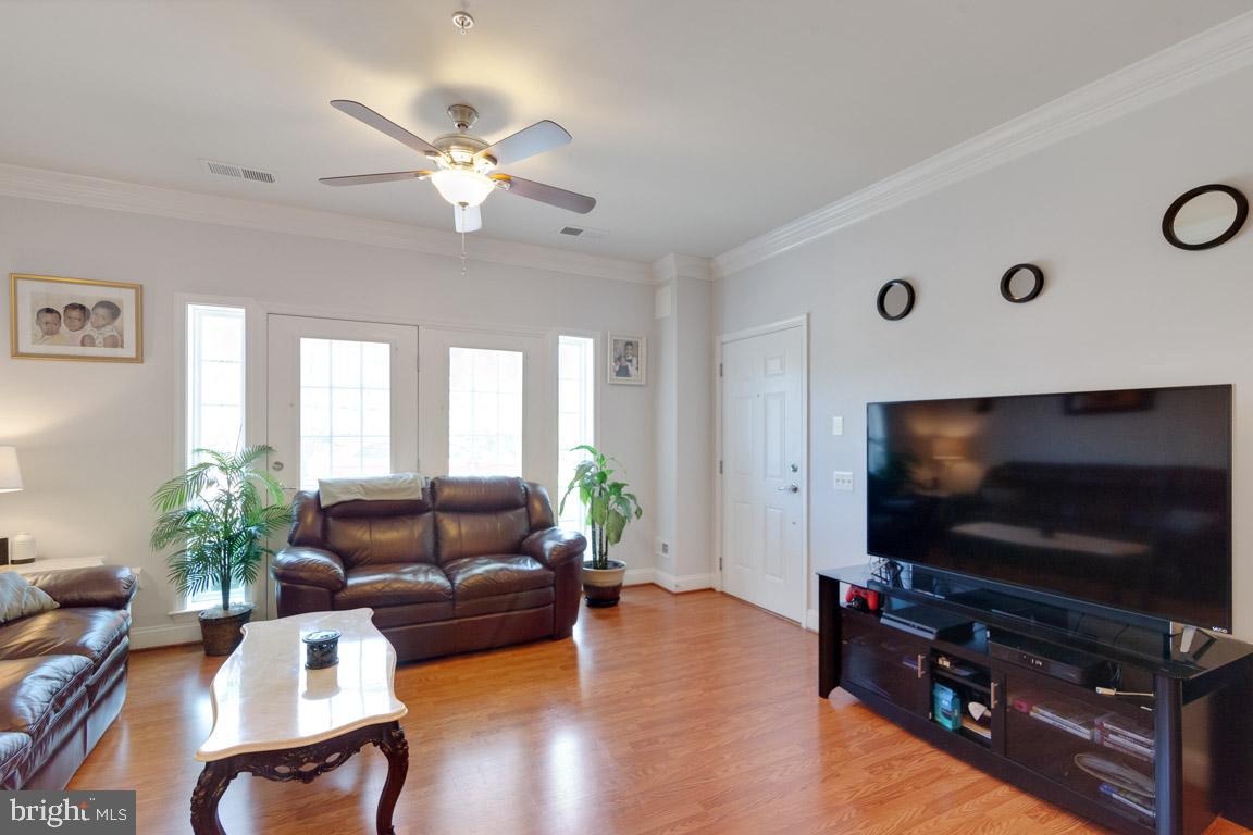 POTOMAC CLUB - Residential