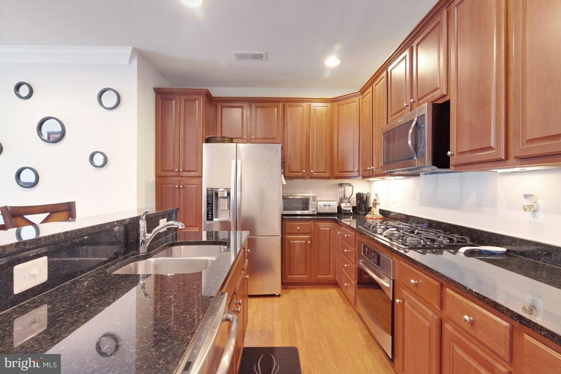 POTOMAC CLUB - Residential