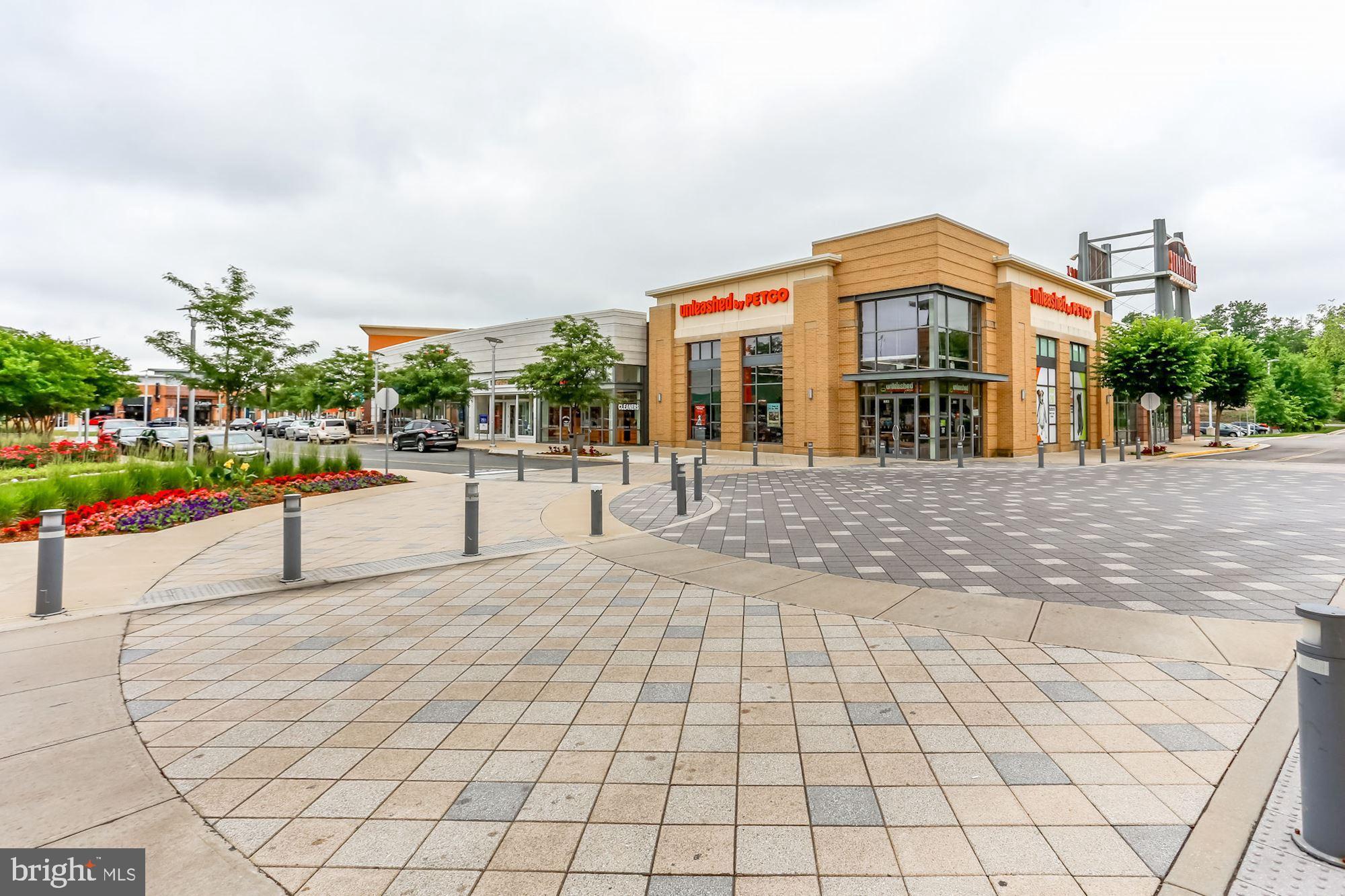 POTOMAC CLUB - Residential