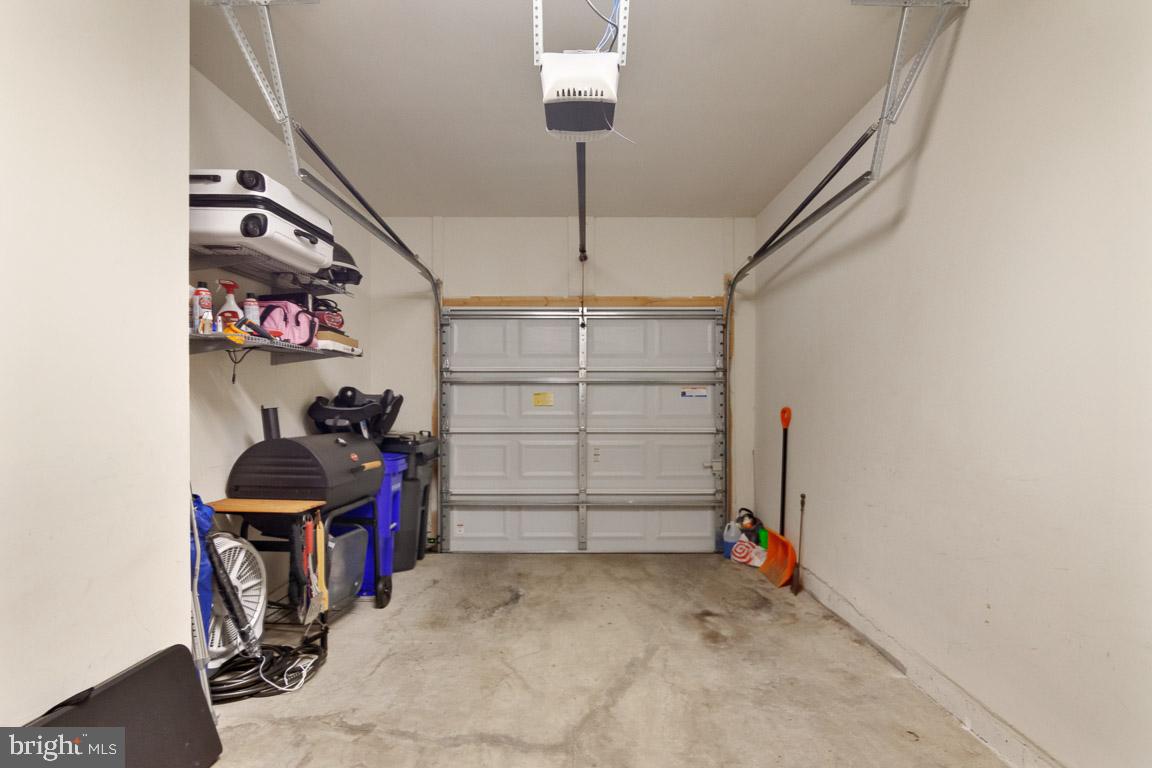 POTOMAC CLUB - Residential