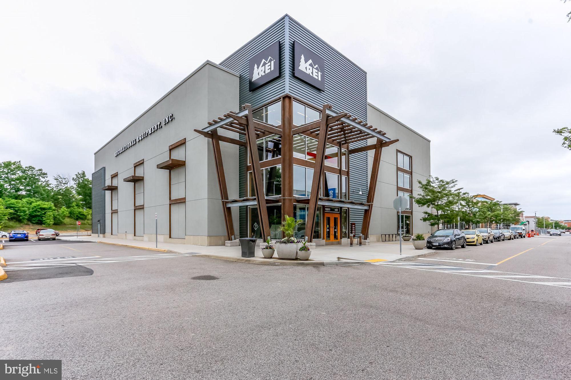 POTOMAC CLUB - Residential