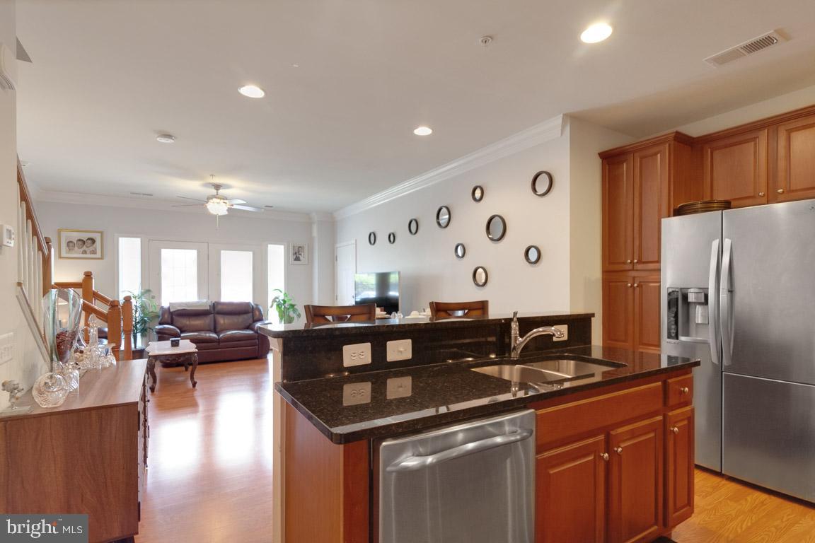 POTOMAC CLUB - Residential