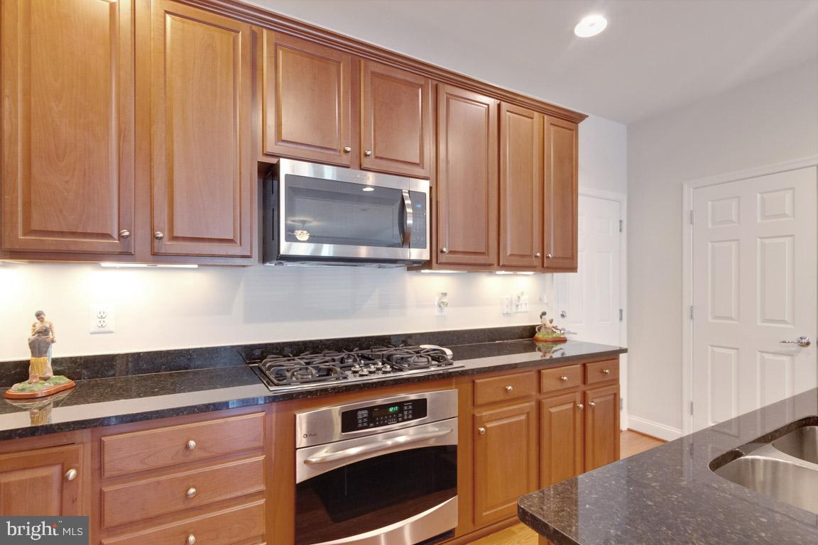 POTOMAC CLUB - Residential