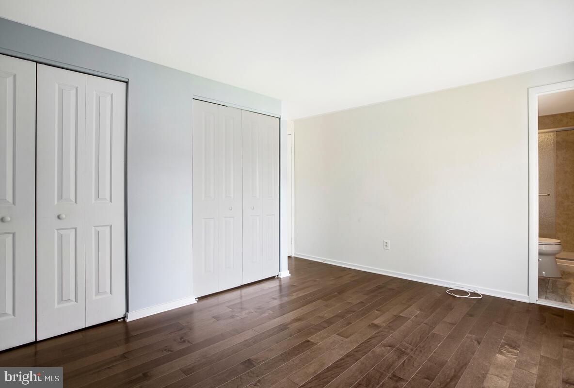 VILLAGE OF LONG REACH - Residential