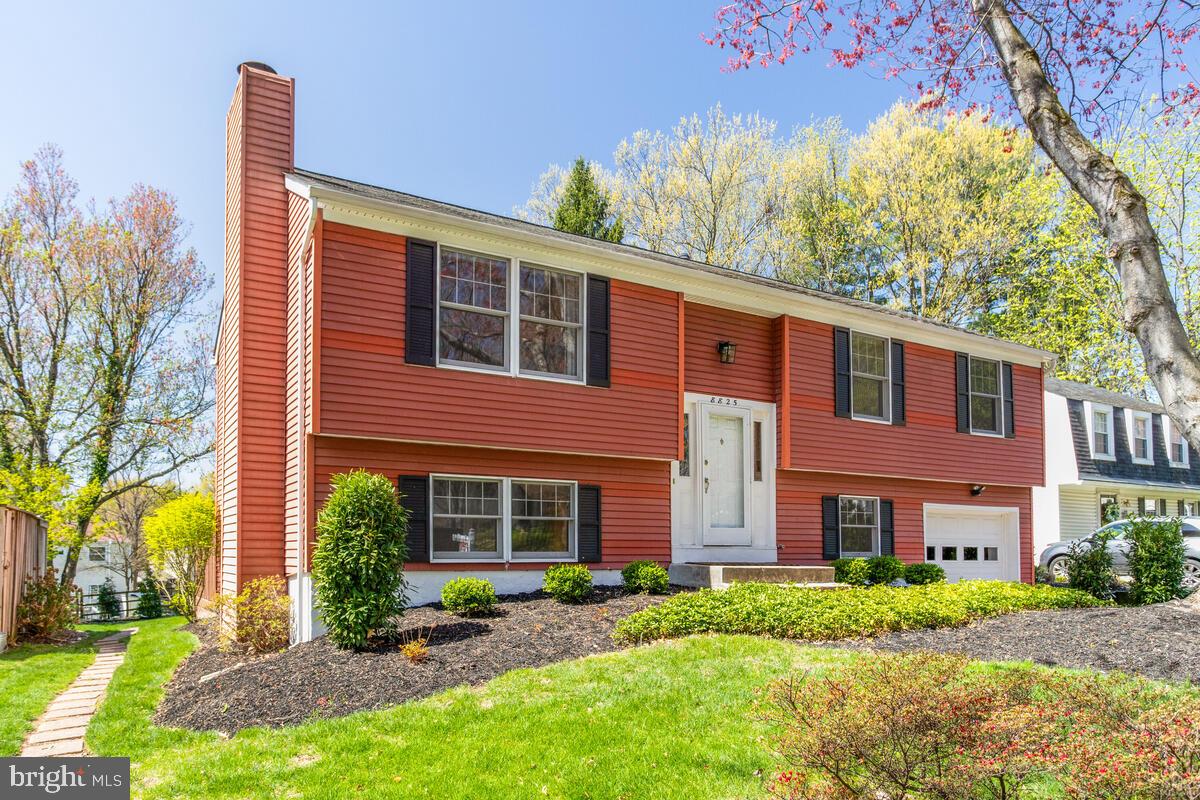 VILLAGE OF LONG REACH - Residential