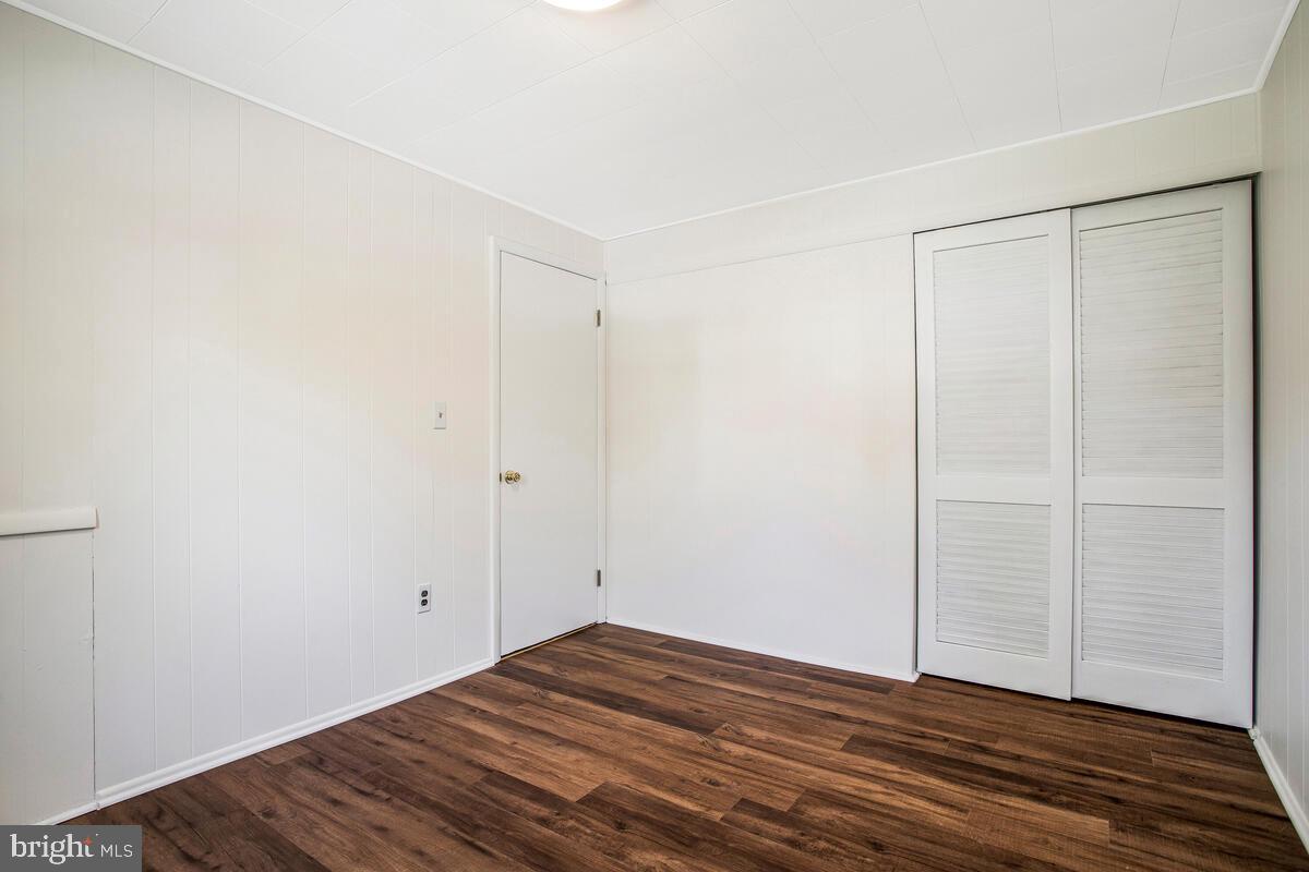 VILLAGE OF LONG REACH - Residential