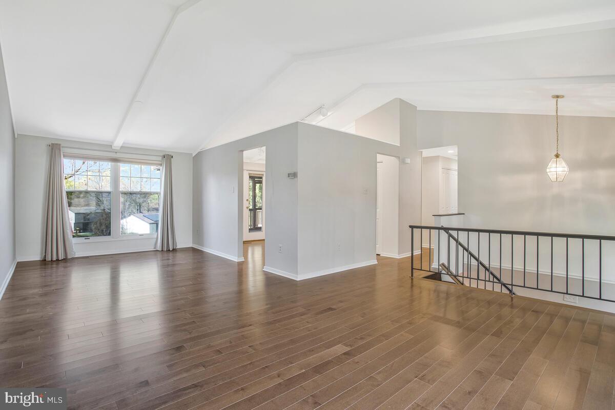 VILLAGE OF LONG REACH - Residential