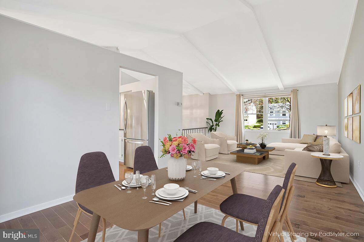 VILLAGE OF LONG REACH - Residential