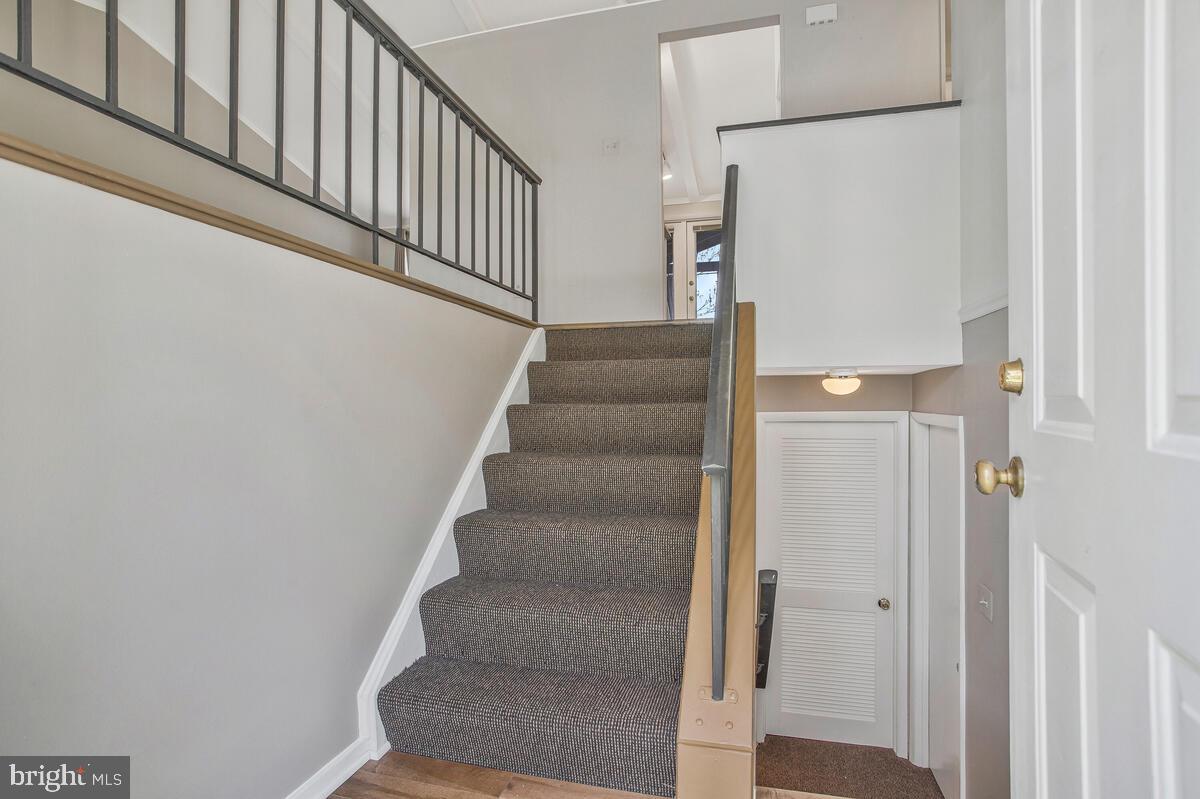 VILLAGE OF LONG REACH - Residential