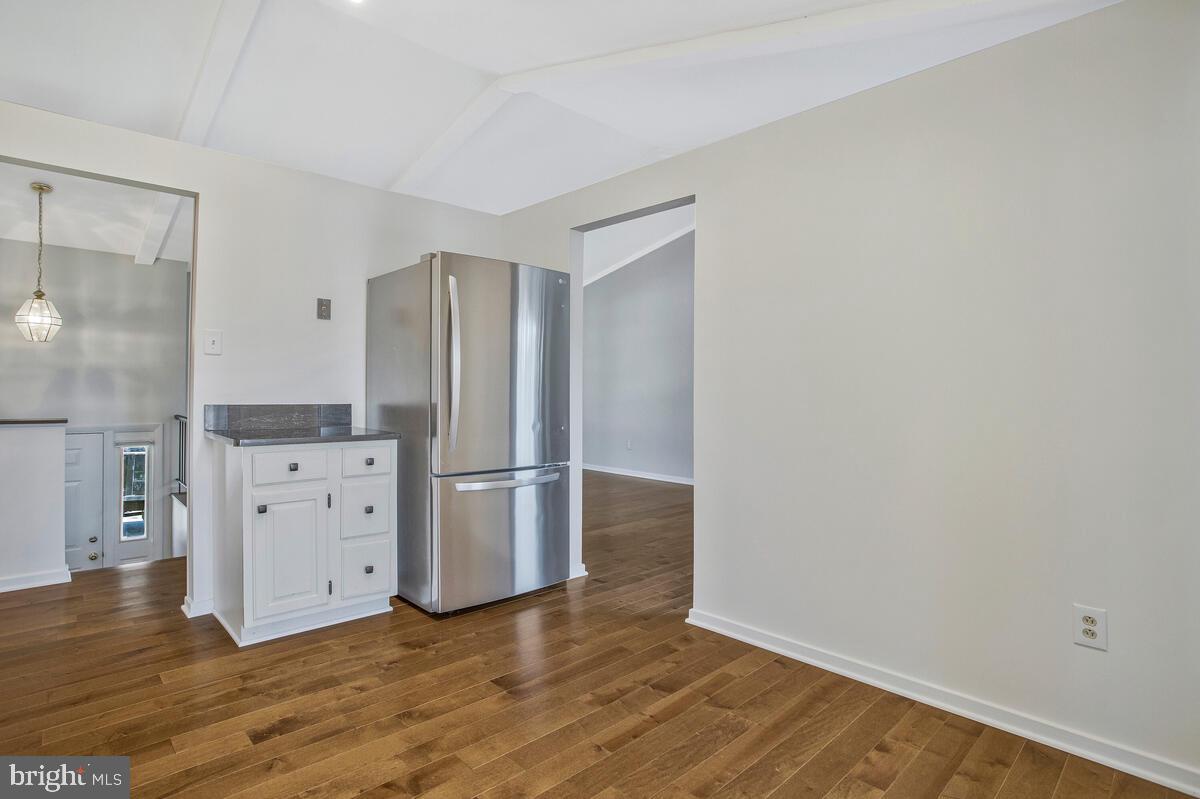 VILLAGE OF LONG REACH - Residential