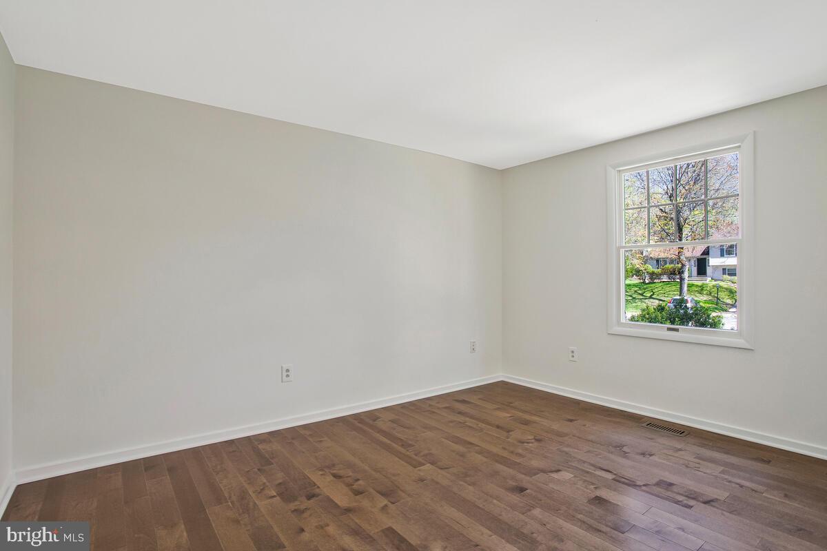 VILLAGE OF LONG REACH - Residential