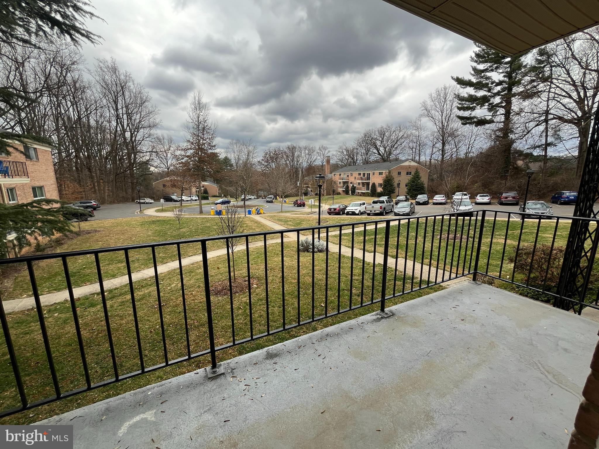 PARKSIDE CONDOMINIUMS - Residential Lease