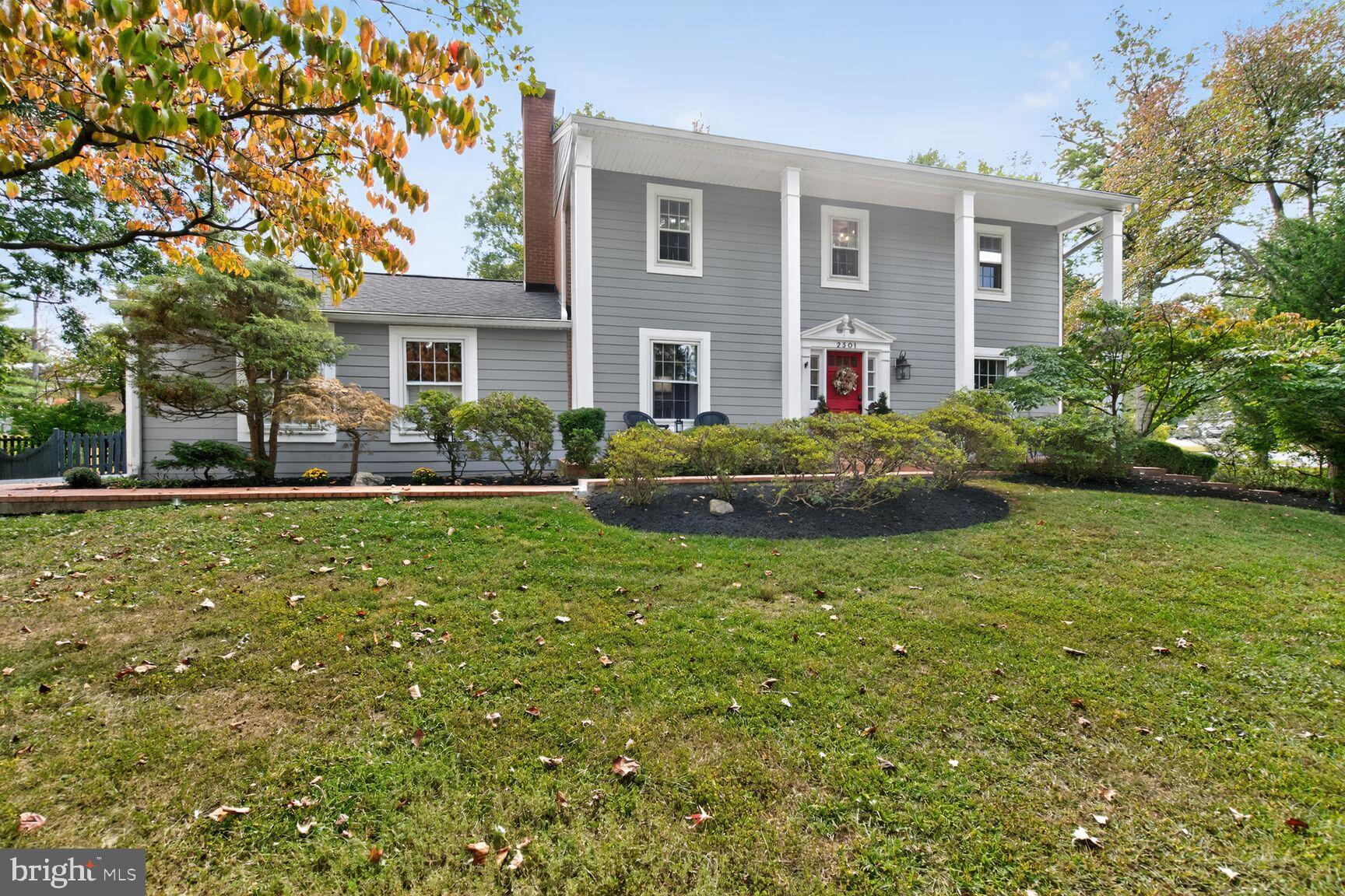2301 STARCREST DRIVE