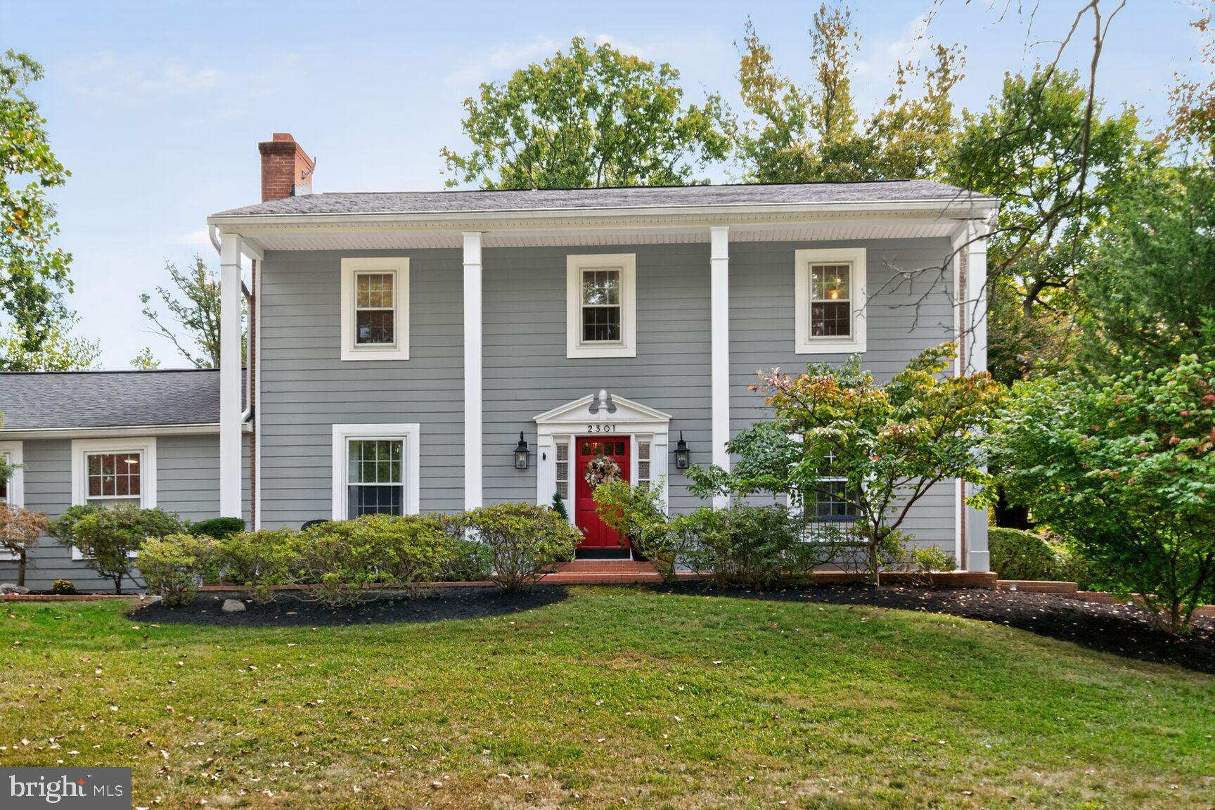 2301 STARCREST DRIVE