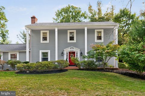 2301 STARCREST DRIVE SILVER SPRING MD 20904