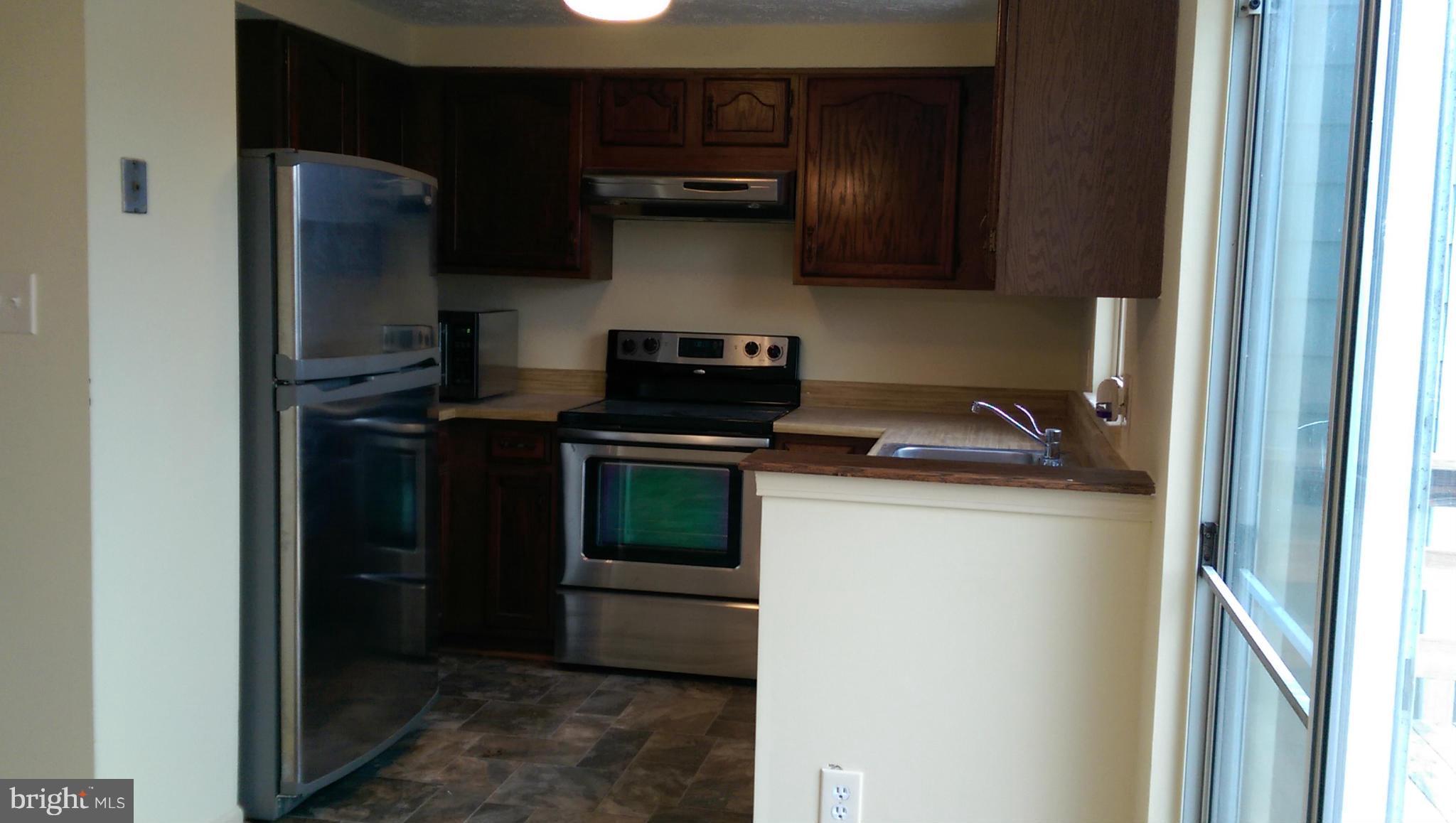 RESTON - Residential Lease